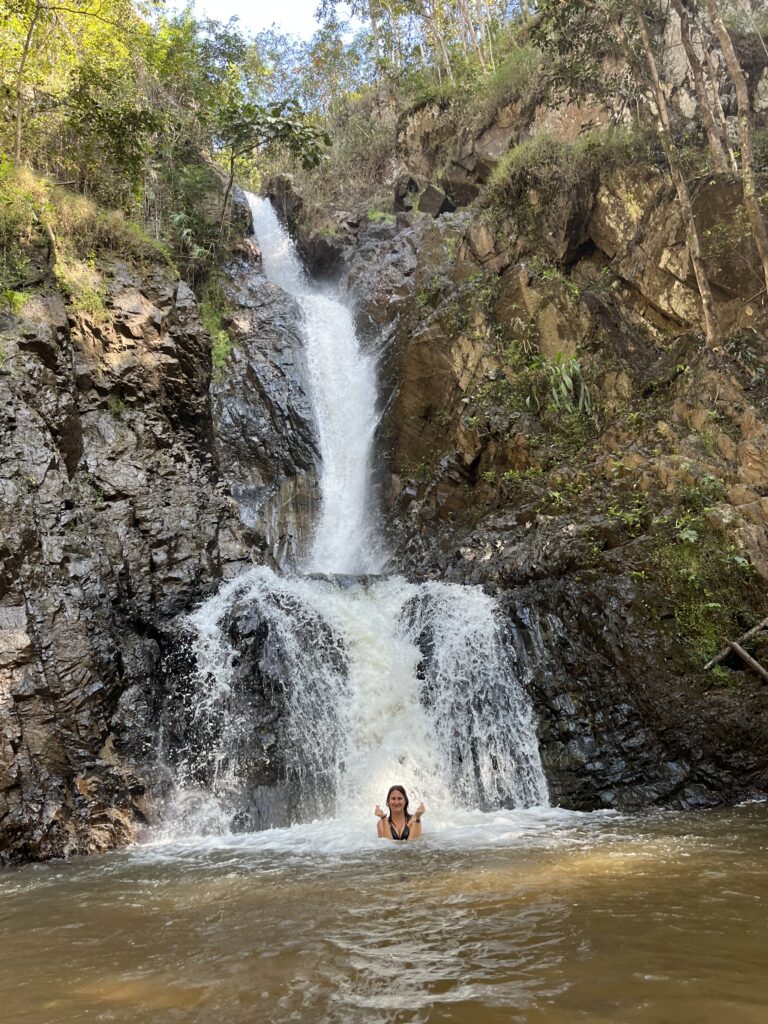 Mae Yen Waterfall koło Pai